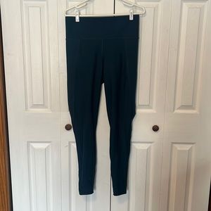 OLD NAVY active elevate leggings (built-in sculpt) size: L color: teal-blue